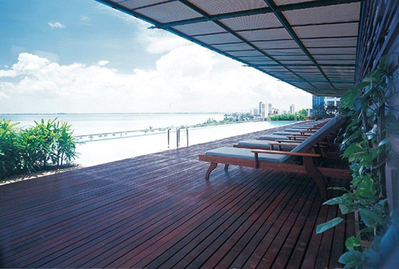 The Millen Penang, Autograph Collection Hotel George Town Exterior photo The pool deck at the 1018